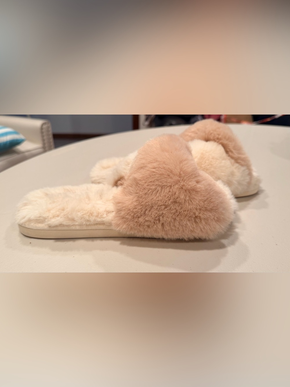 SHIRALEAH | ladies cross-band slippers. Size: L/XL 9-11. - Picture 11 of 12